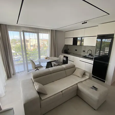 Smart Plazhi Vjeter Apartman Vlora